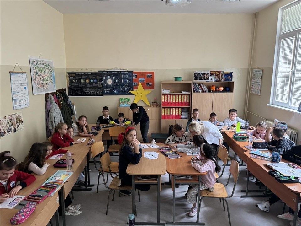 Посещение в училище село Равда  - ДГ Мечо Пух - Равда